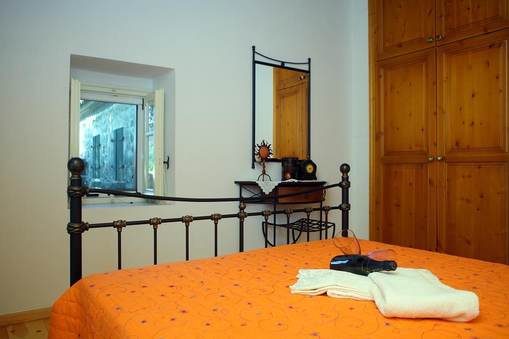 Menelia Cottage Platistoma Room photo